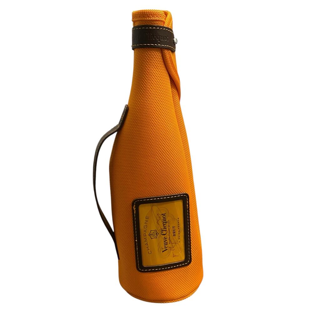 NWOT Veuve Clicquot Champagne Thermal Jacket - Zips Insulated Ice Sleeve